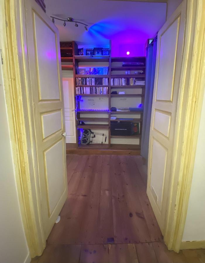 Floydroom'S Pau Chambre Hotes Dans Appartement Partage Proche Chateau Extérieur photo